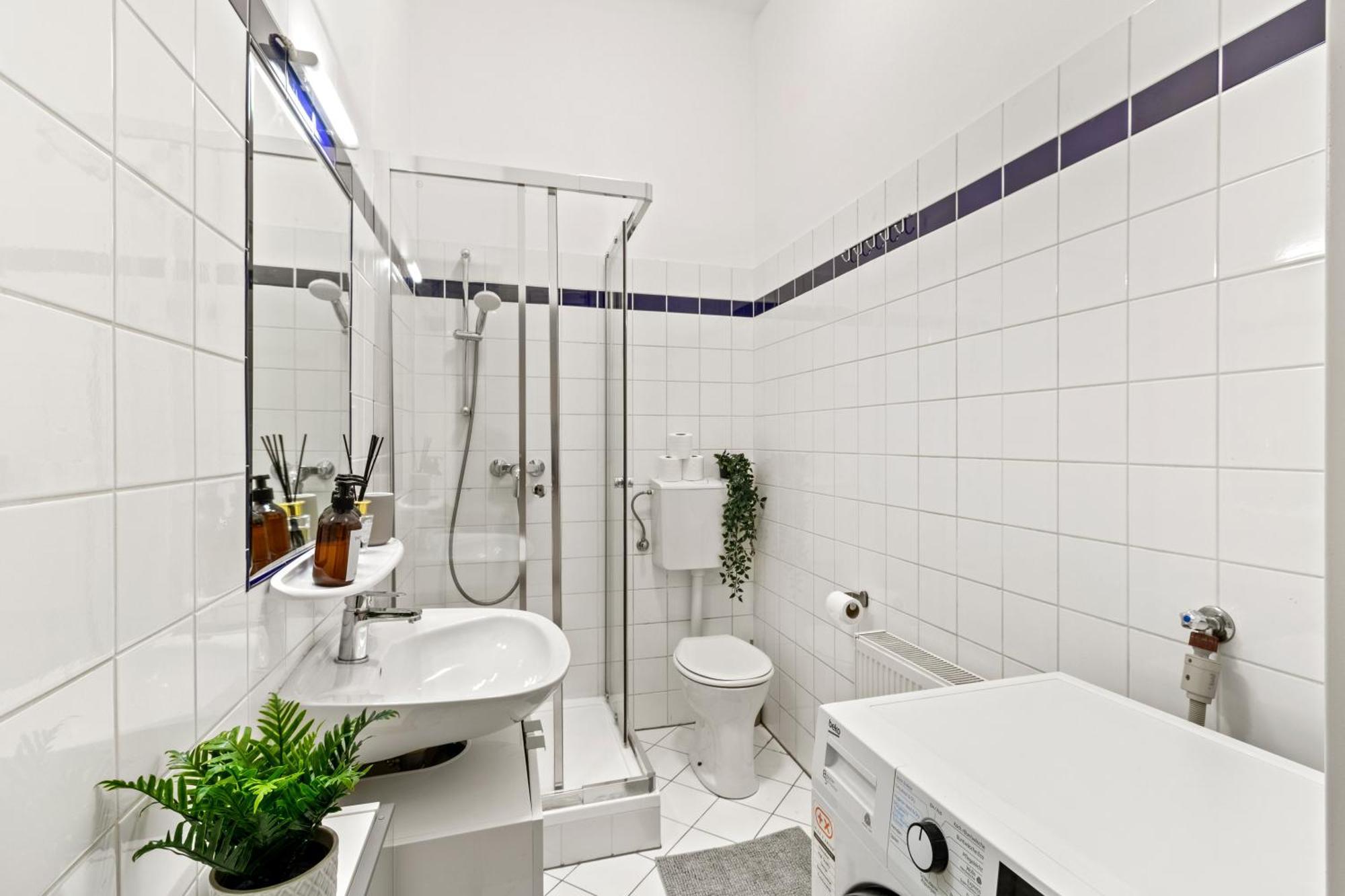 Stylish Apartment, 4 Min To U3 Zipperer Strasse Vienna Exterior photo