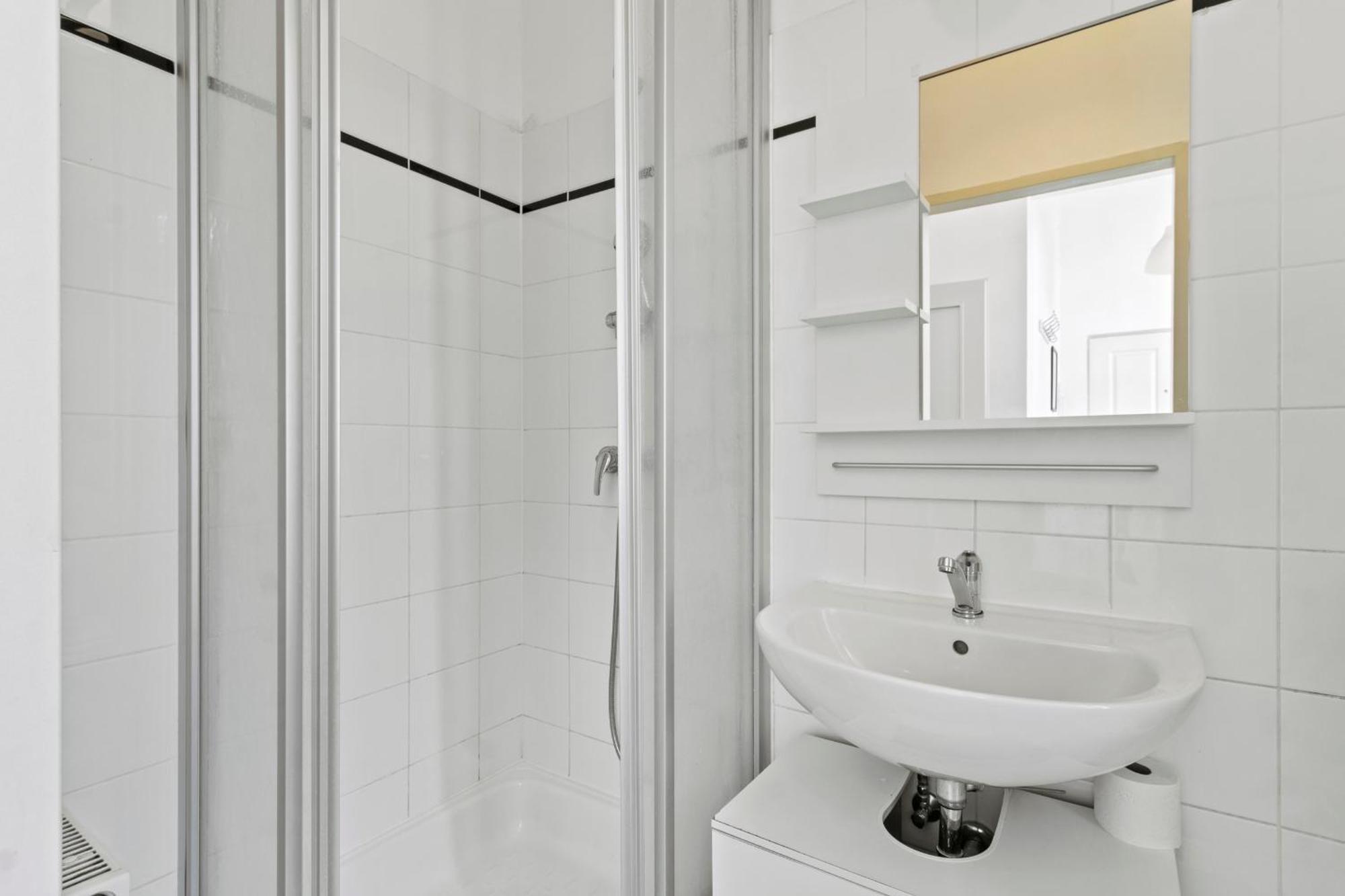 Stylish Apartment, 4 Min To U3 Zipperer Strasse Vienna Exterior photo