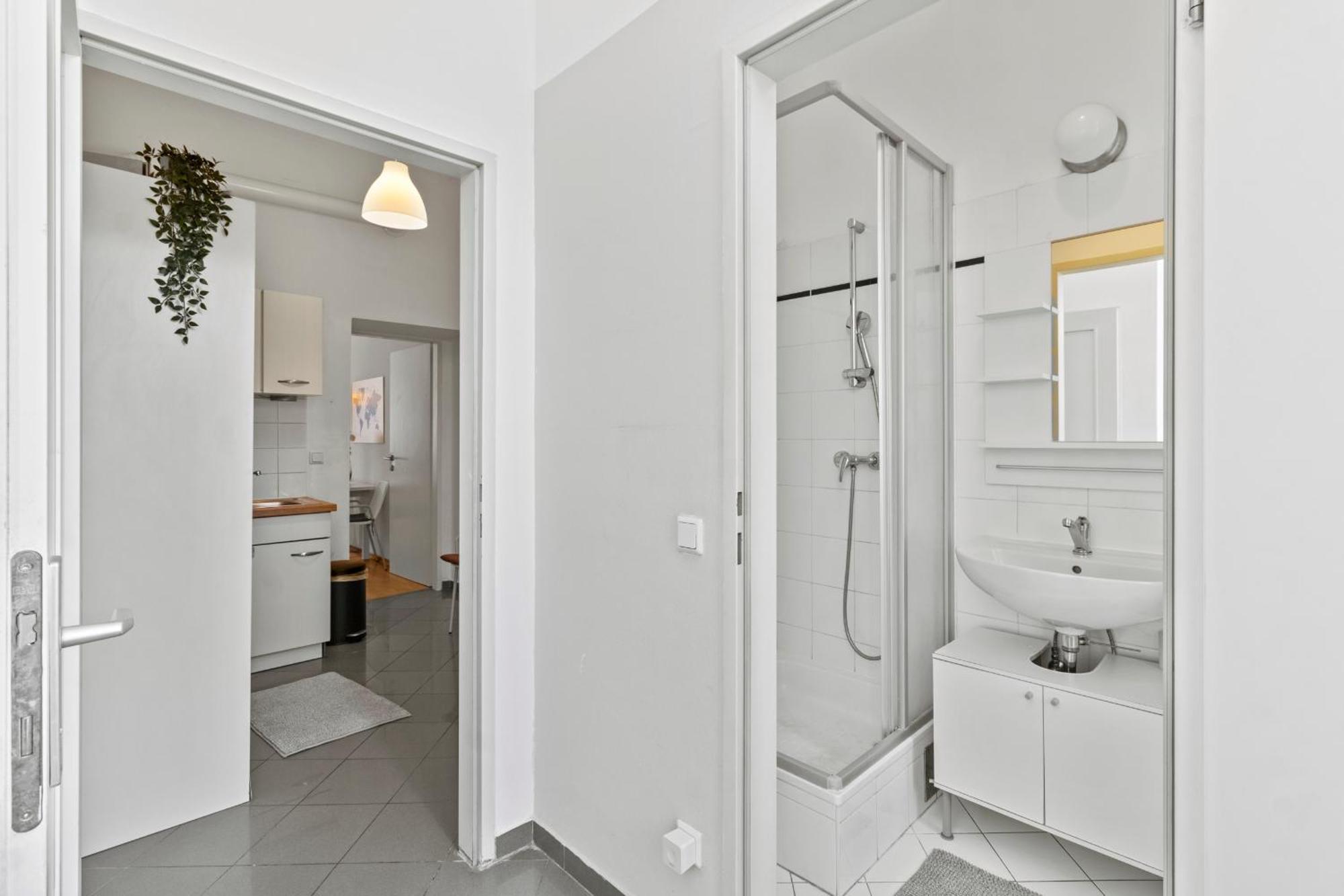 Stylish Apartment, 4 Min To U3 Zipperer Strasse Vienna Exterior photo